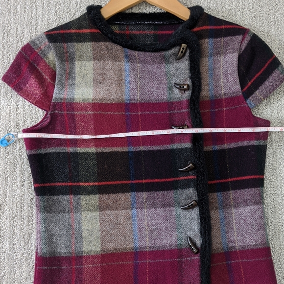 🔥Vintage Wool Tartan Button Up🔥 - Picture 8 of 10